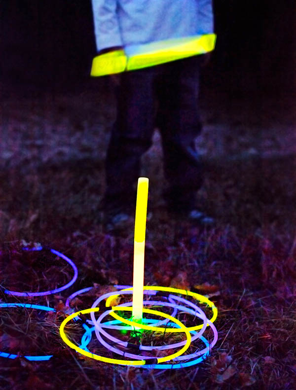 Glowing ring toss